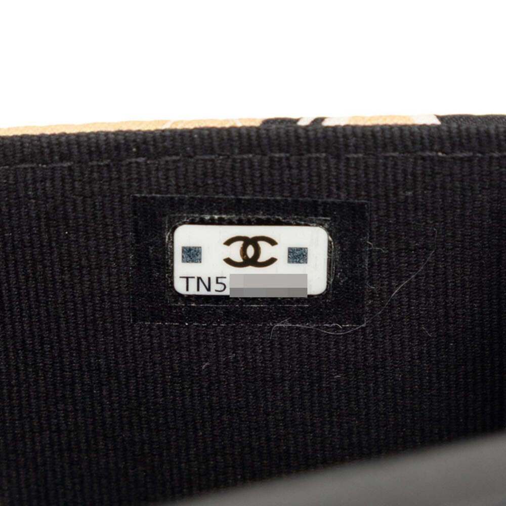 CHANEL Cream Leather Logo Shoulder Bag - Picture 6 of 8